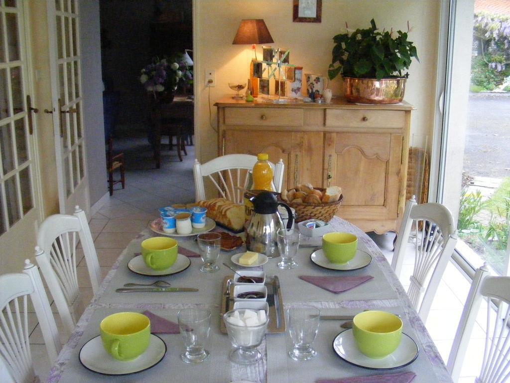Chambres D'Hotes Vignes Et Loire Drain Bilik gambar