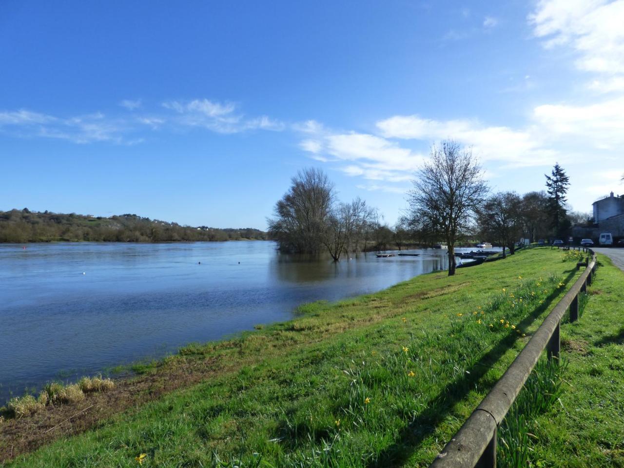 Chambres D'Hotes Vignes Et Loire Drain Luaran gambar